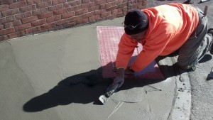 Finishing concrete